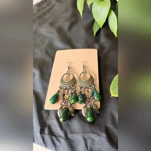 Bohemian Leaf Beaded Flower Dangle Earrings - Picture 2 of 2